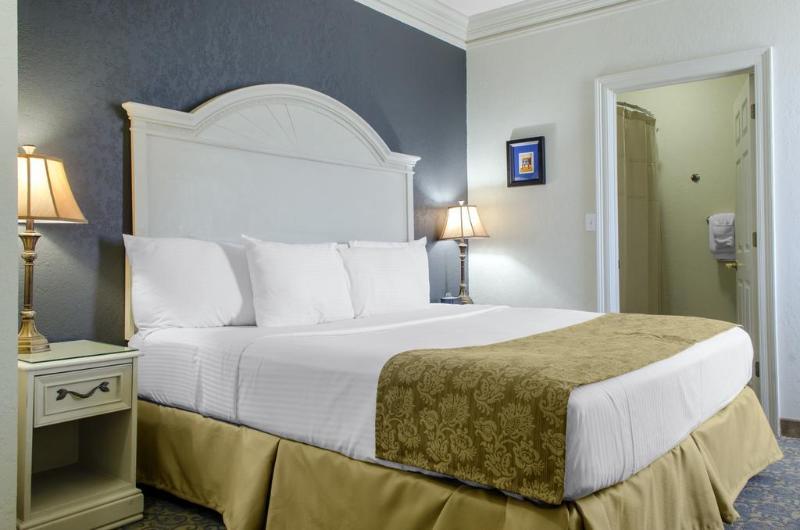 هتل Spark By Hilton Lafayette South