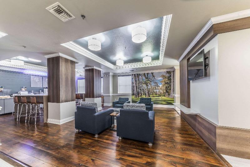 هتل Spark By Hilton Lafayette South