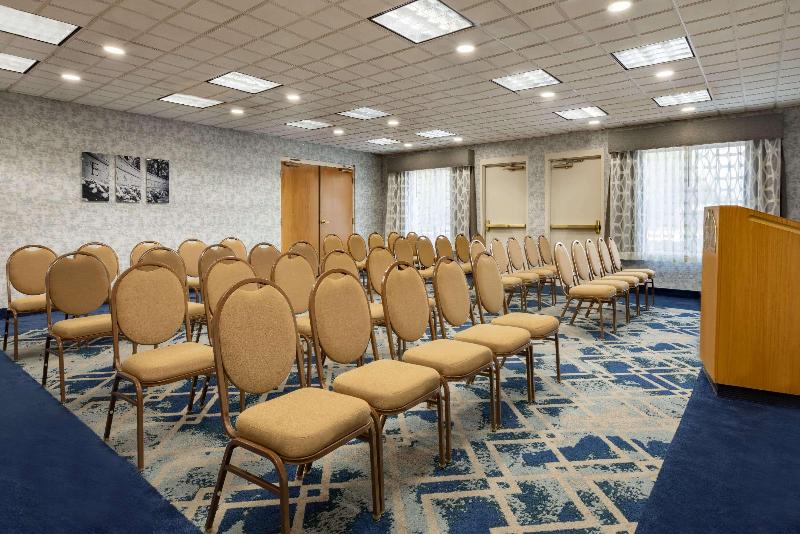 فندق Comfort Inn & Suites Greenville Near Convention Center