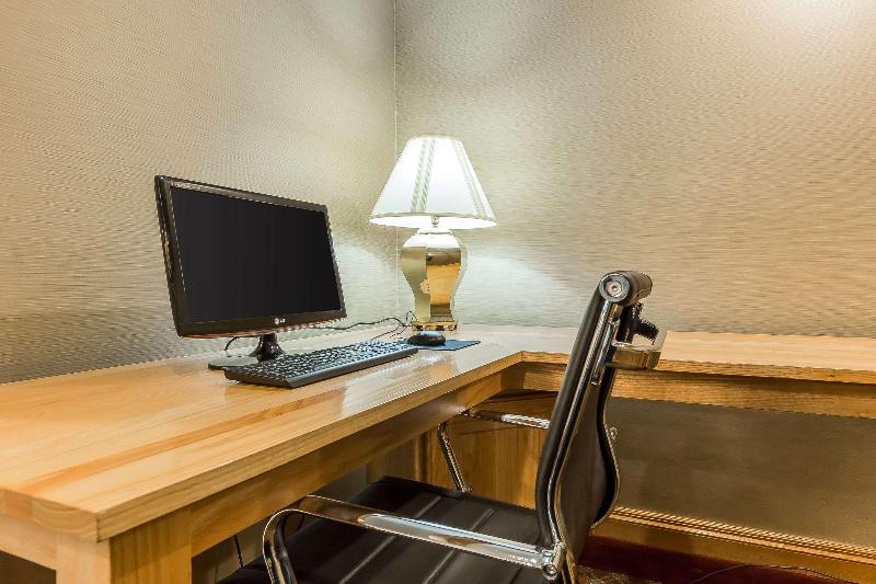 酒店 Comfort Inn & Suites Mishawakasouth Bend