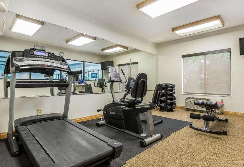 فندق Comfort Inn & Suites Mishawakasouth Bend