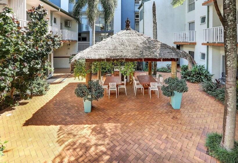 בית מלון כפרי Coral Tree Inn