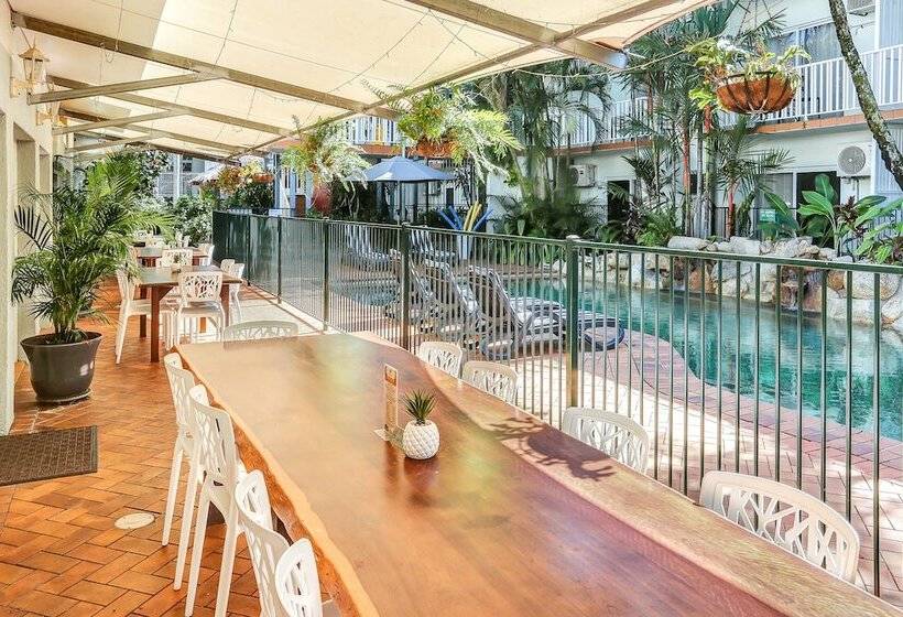 בית מלון כפרי Coral Tree Inn