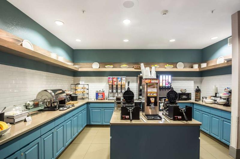 هتل Country Inn & Suites By Radisson, Fond Du Lac, Wi