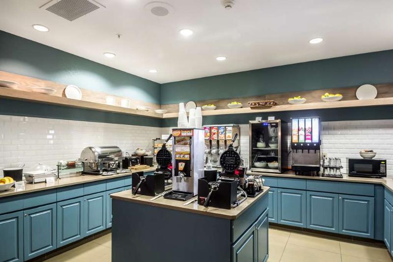 هتل Country Inn & Suites By Radisson, Fond Du Lac, Wi