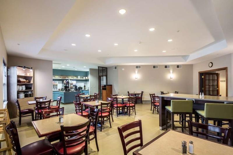 هتل Country Inn & Suites By Radisson, Fond Du Lac, Wi