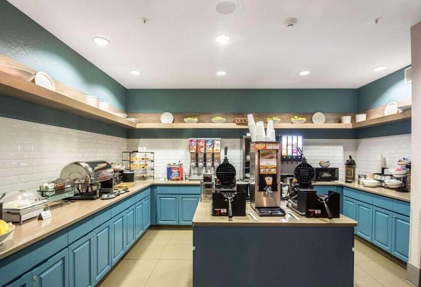 هتل Country Inn & Suites By Radisson, Fond Du Lac, Wi