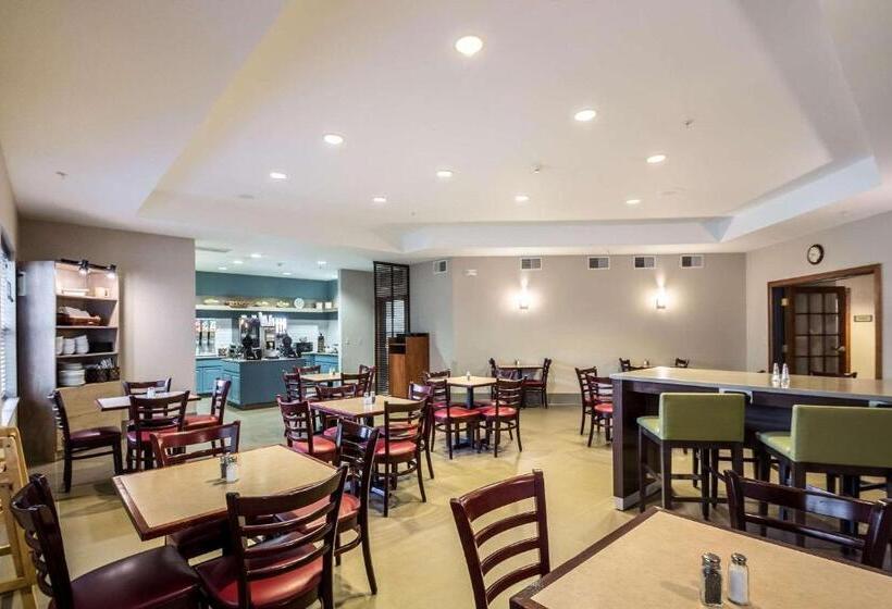 هتل Country Inn & Suites By Radisson, Fond Du Lac, Wi