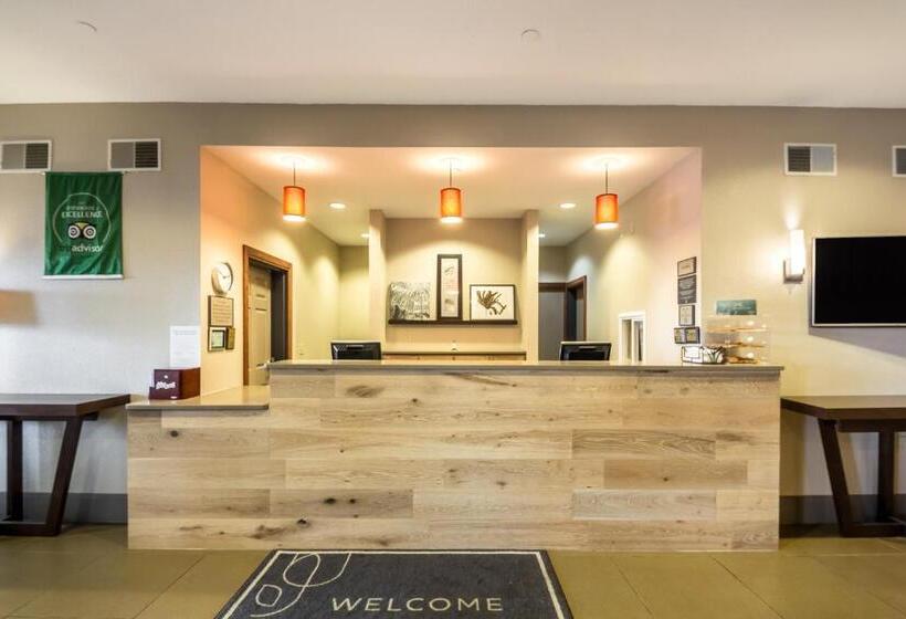 هتل Country Inn & Suites By Radisson, Fond Du Lac, Wi