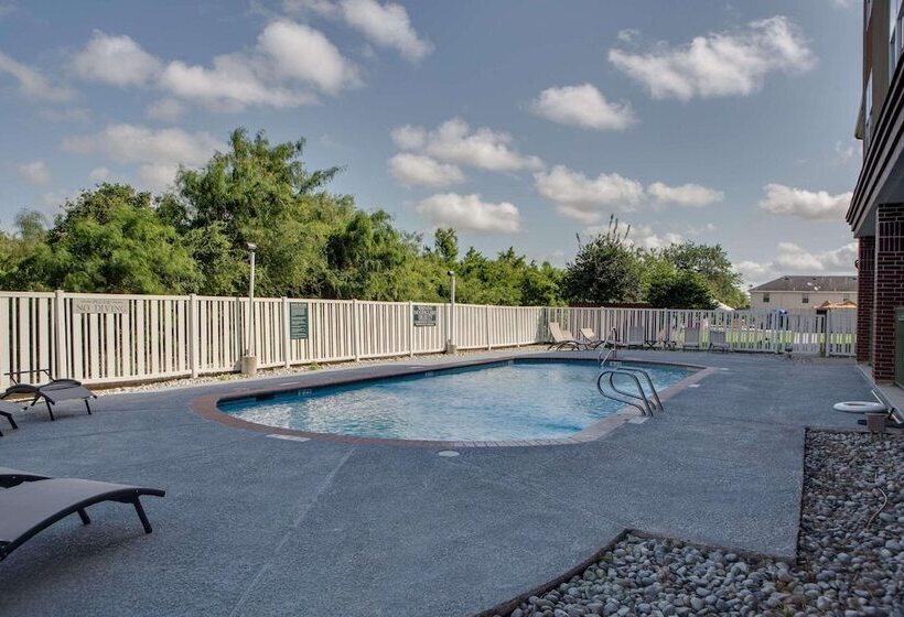 בית מלון כפרי Country Inn & Suites By Radisson, Harlingen, Tx