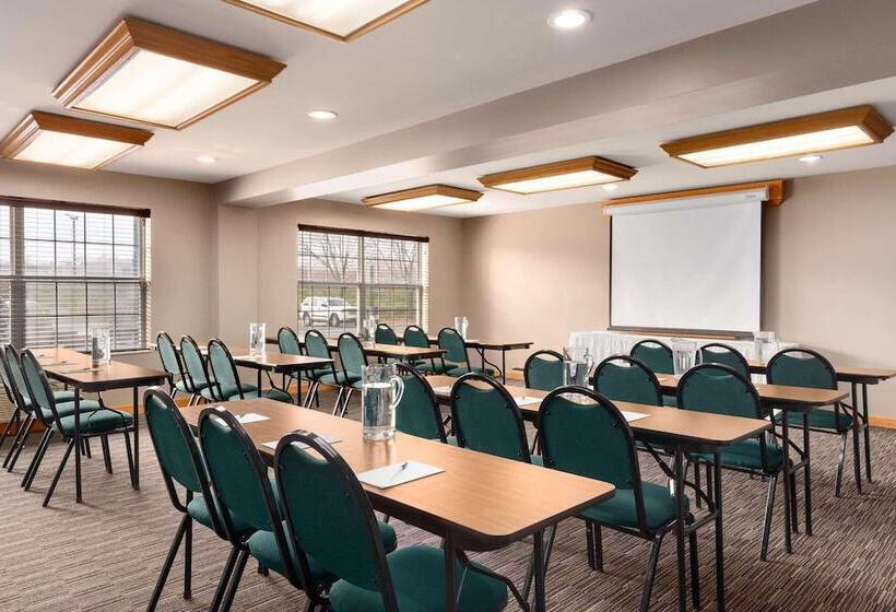 酒店 Country Inn & Suites Rochester South Mayo Clinic