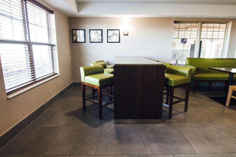 فندق Country Inn & Suites By Radisson, Stockton, Il