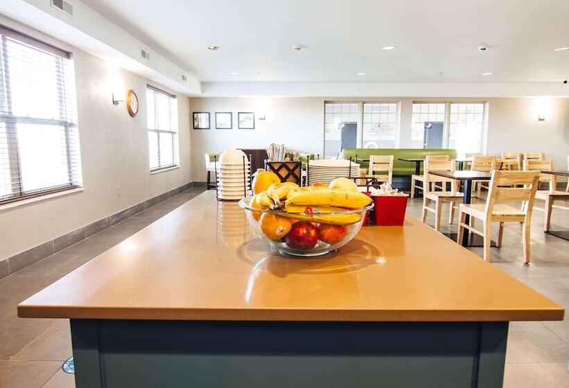 فندق Country Inn & Suites By Radisson, Stockton, Il