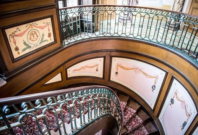 ホテル Domaine De La Gressiere