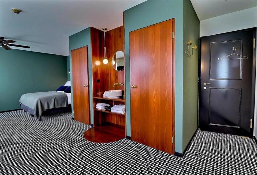 فندق Le Tonnelier