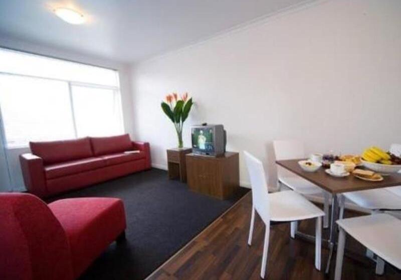 Отель Easystay Studio Apartments