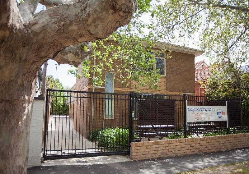 Отель Easystay Studio Apartments