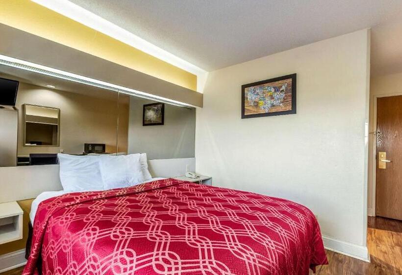 فندق Econo Lodge Inn & Suites Evansville
