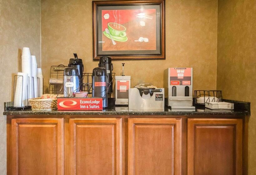 فندق Econo Lodge Inn & Suites Evansville