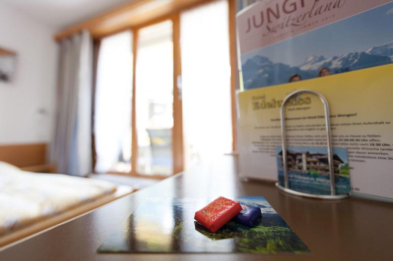 Отель Edelweiss