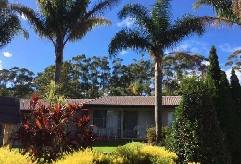 בית מלון כפרי Fairway Motor Inn