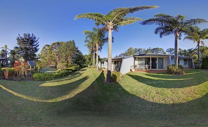 בית מלון כפרי Fairway Motor Inn