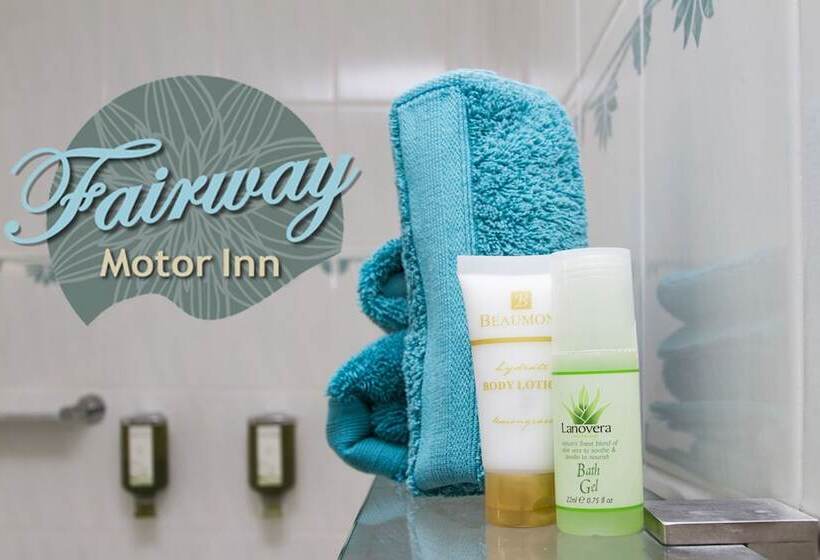 בית מלון כפרי Fairway Motor Inn