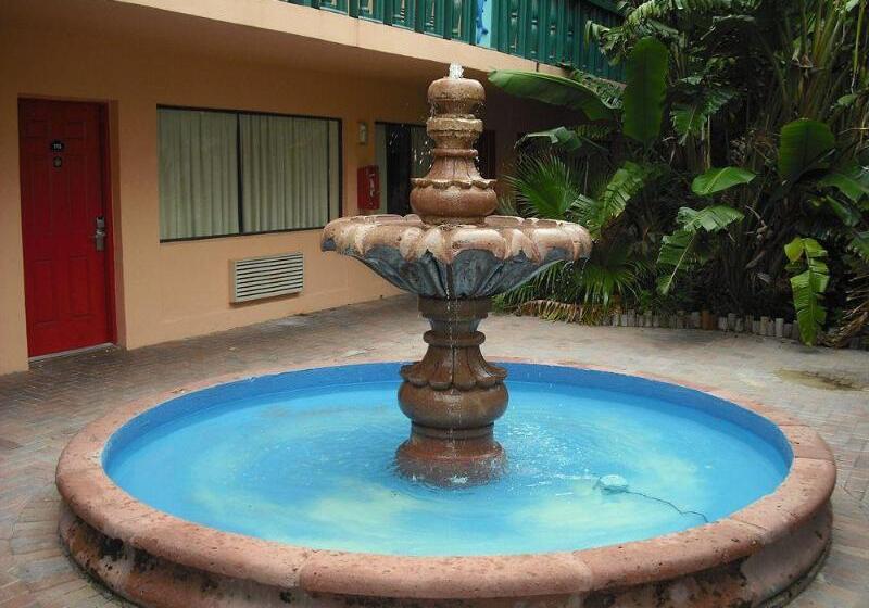 Отель Ft. Lauderdale Beach Resort