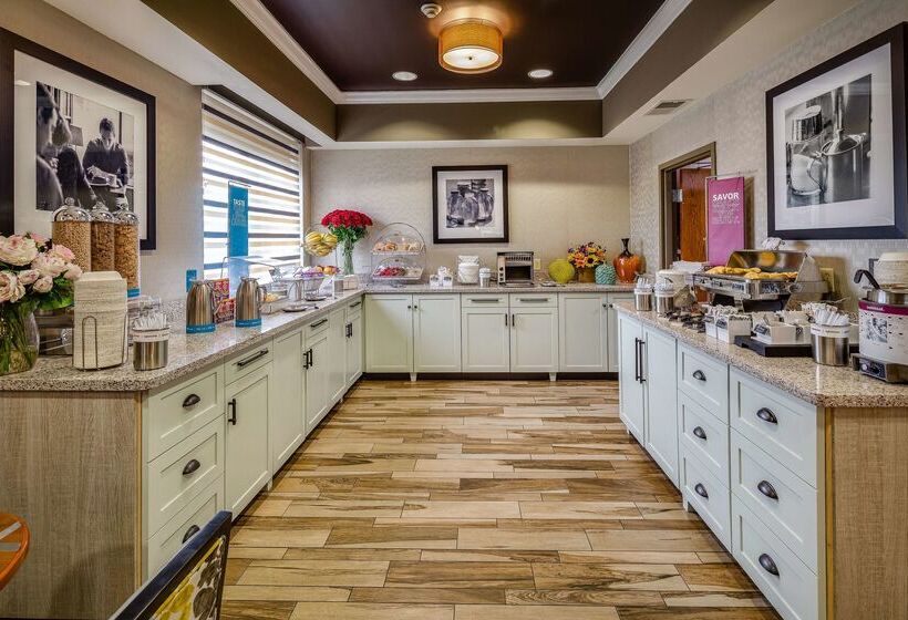 فندق Hampton Inn San Francisco Airport