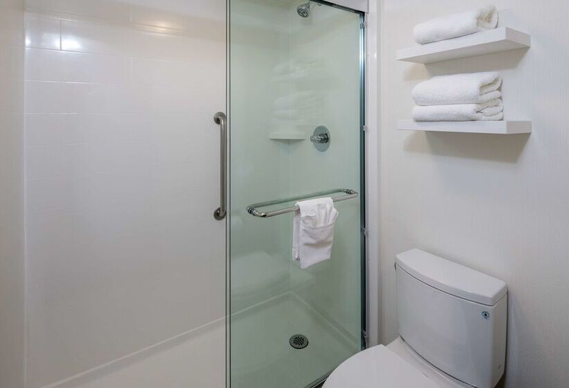 فندق Hampton Inn San Francisco Airport