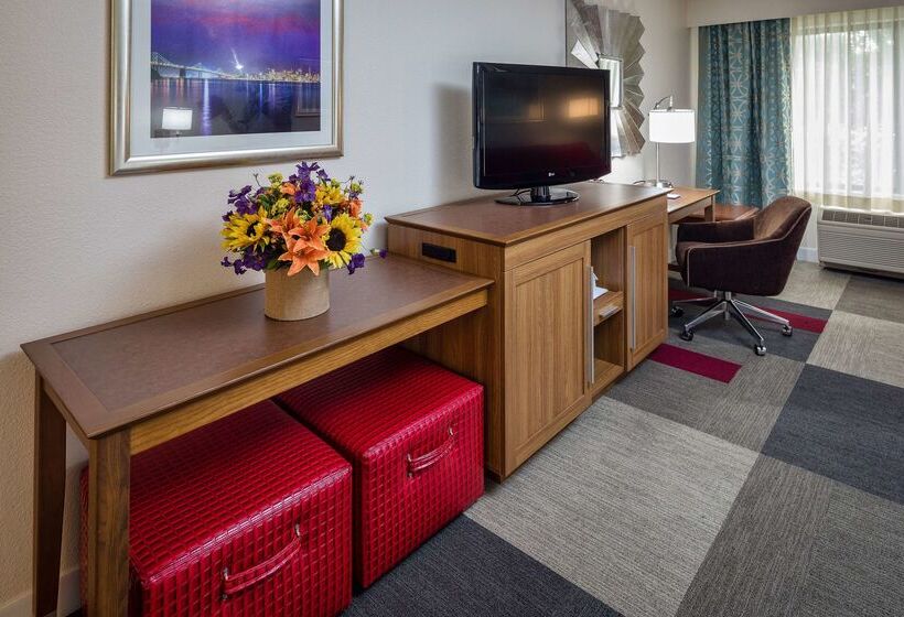 فندق Hampton Inn San Francisco Airport