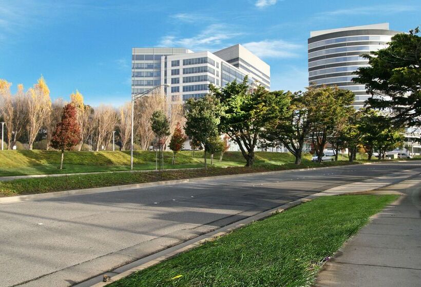 فندق Hampton Inn San Francisco Airport