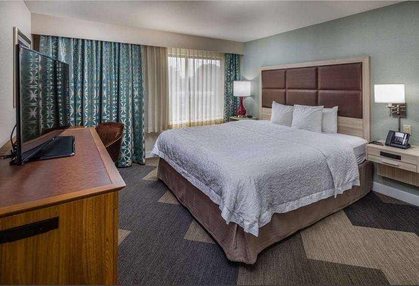 فندق Hampton Inn San Francisco Airport