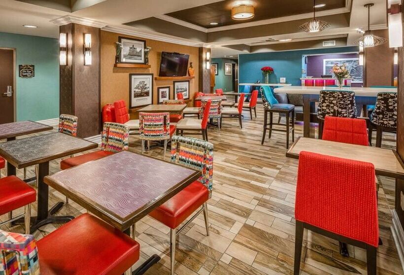 فندق Hampton Inn San Francisco Airport