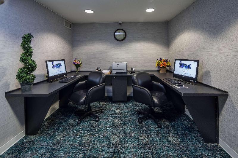 فندق Hampton Inn San Francisco Airport