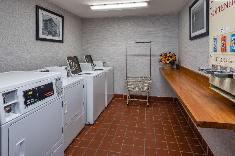 فندق Hampton Inn San Francisco Airport