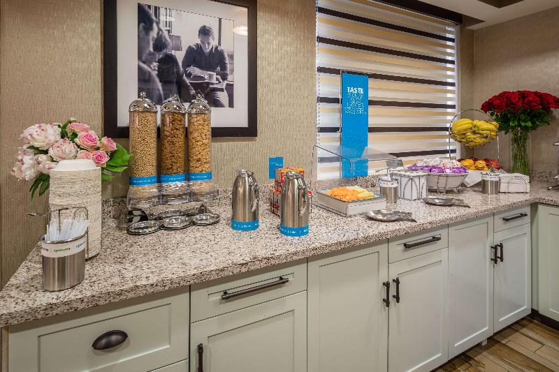 فندق Hampton Inn San Francisco Airport