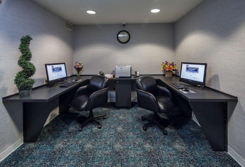 فندق Hampton Inn San Francisco Airport