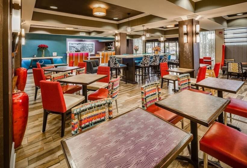 فندق Hampton Inn San Francisco Airport