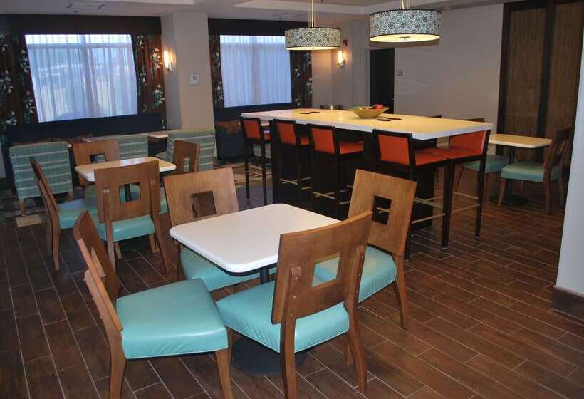 هتل Hampton Inn Shreveport Airport