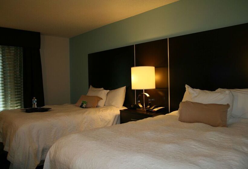 هتل Hampton Inn Shreveport Airport