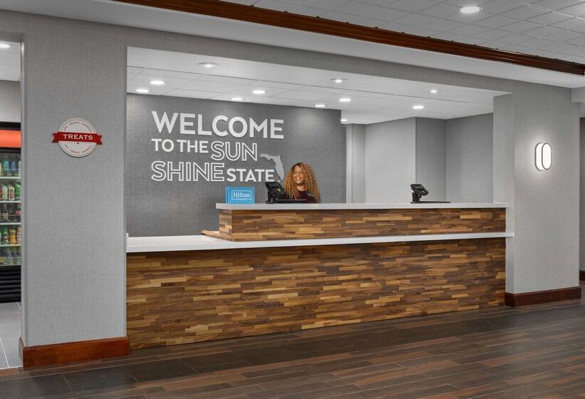 בית מלון כפרי Hampton Inn & Suites Lake Mary At Colonial Townpark
