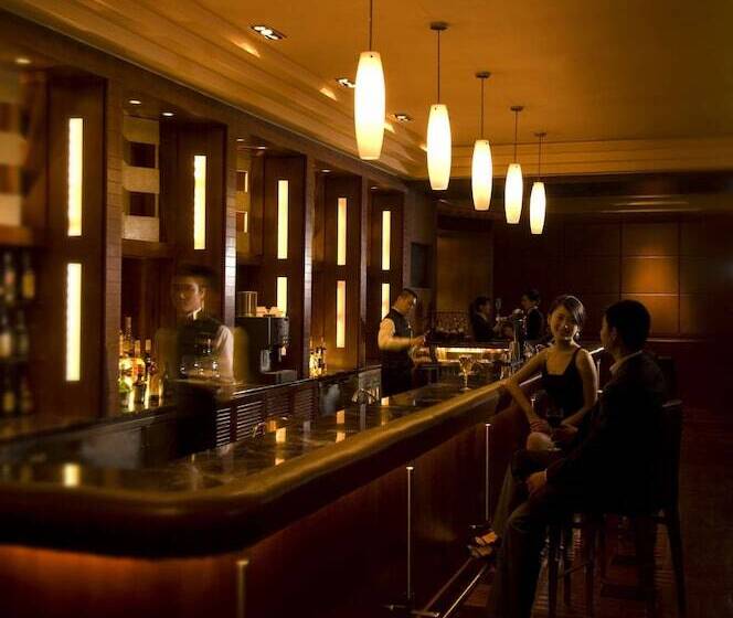 هتل Hilton Chongqing