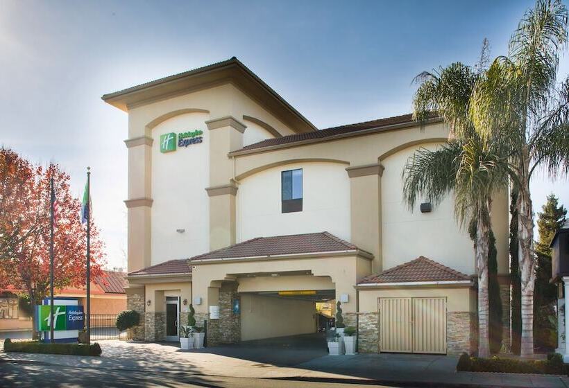 בית מלון כפרי Holiday Inn Express Redwood City Central, An Ihg