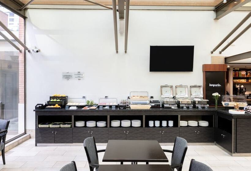 호텔 Holiday Inn Express Santiago Las Condes, An Ihg