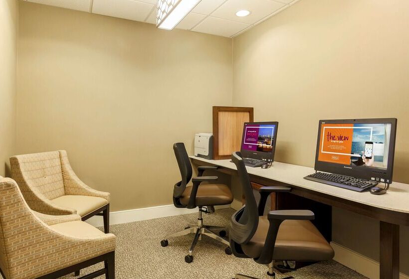 هتل Homewood Suites By Hilton Nashvilleairport