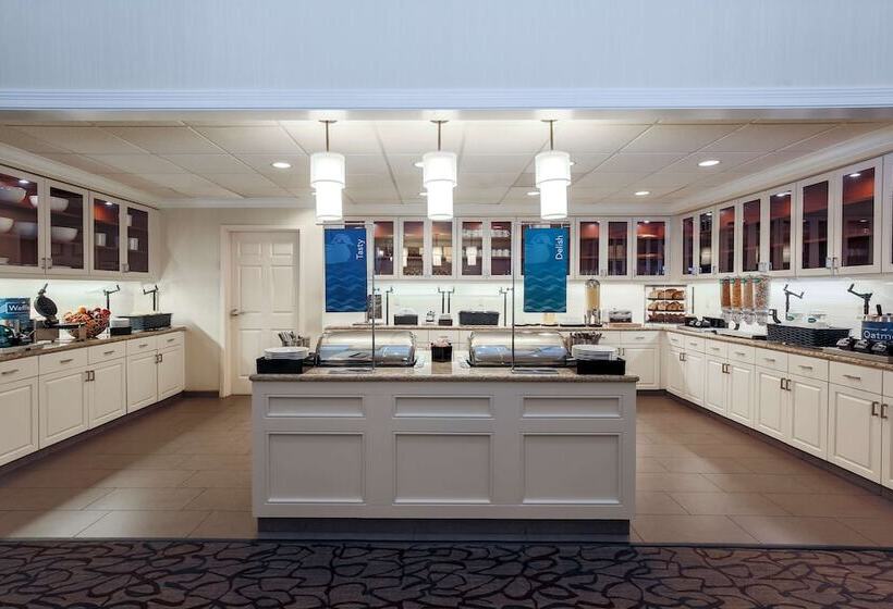 هتل Homewood Suites By Hilton Nashvilleairport