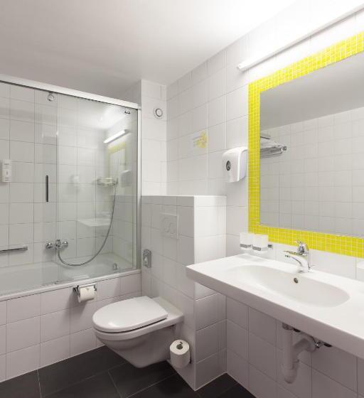 Отель Hôtel Des Arts