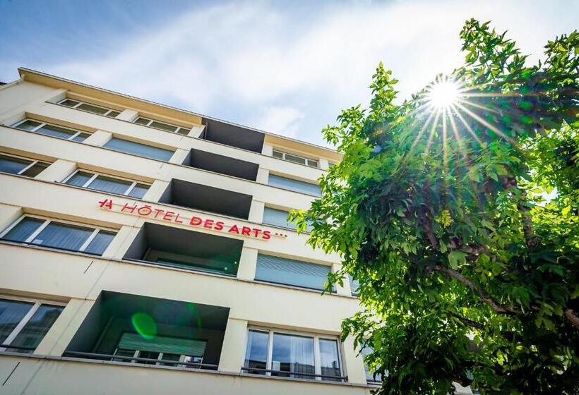 Отель Hôtel Des Arts