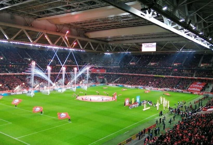 בית מלון כפרי Ibis Styles Lille Centre Grand Place